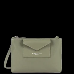 Petit pochette